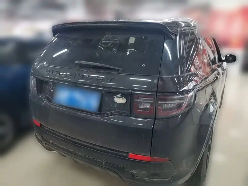 Land Rover Discovery Sport 2023 — фото 12