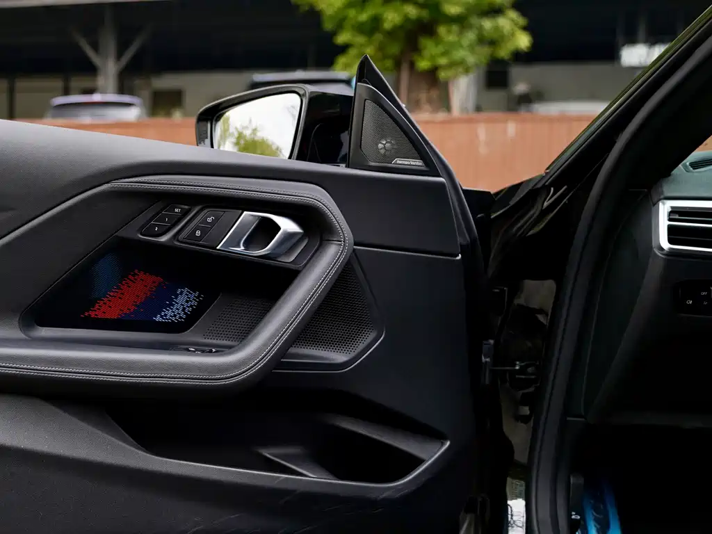 BMW M2 2025 — фото 16