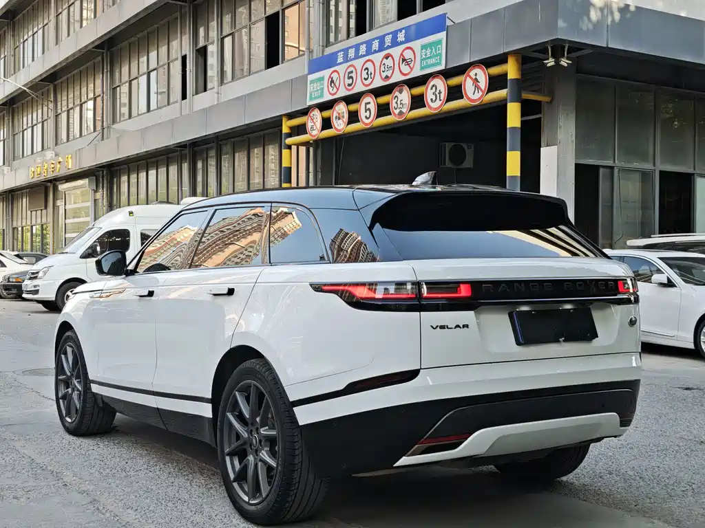 Land Rover Range Rover Velar 2024 — фото 10