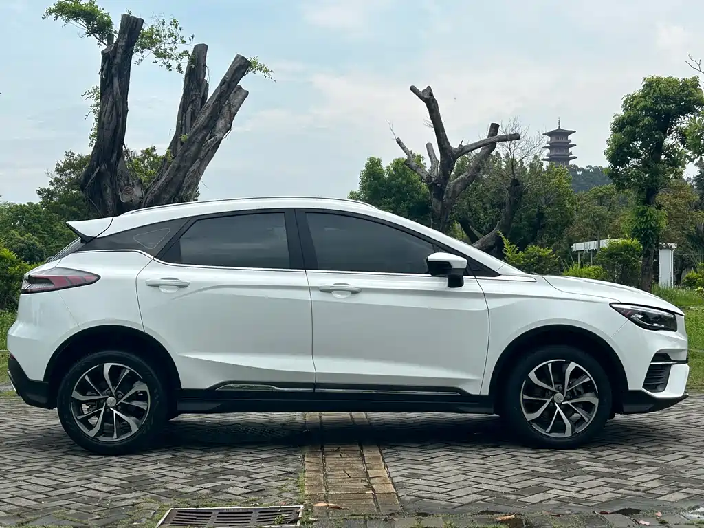 Geely Emgrand S 2022 — фото 5
