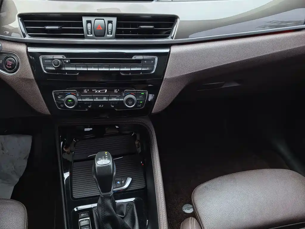 BMW X1 2018 — фото 11