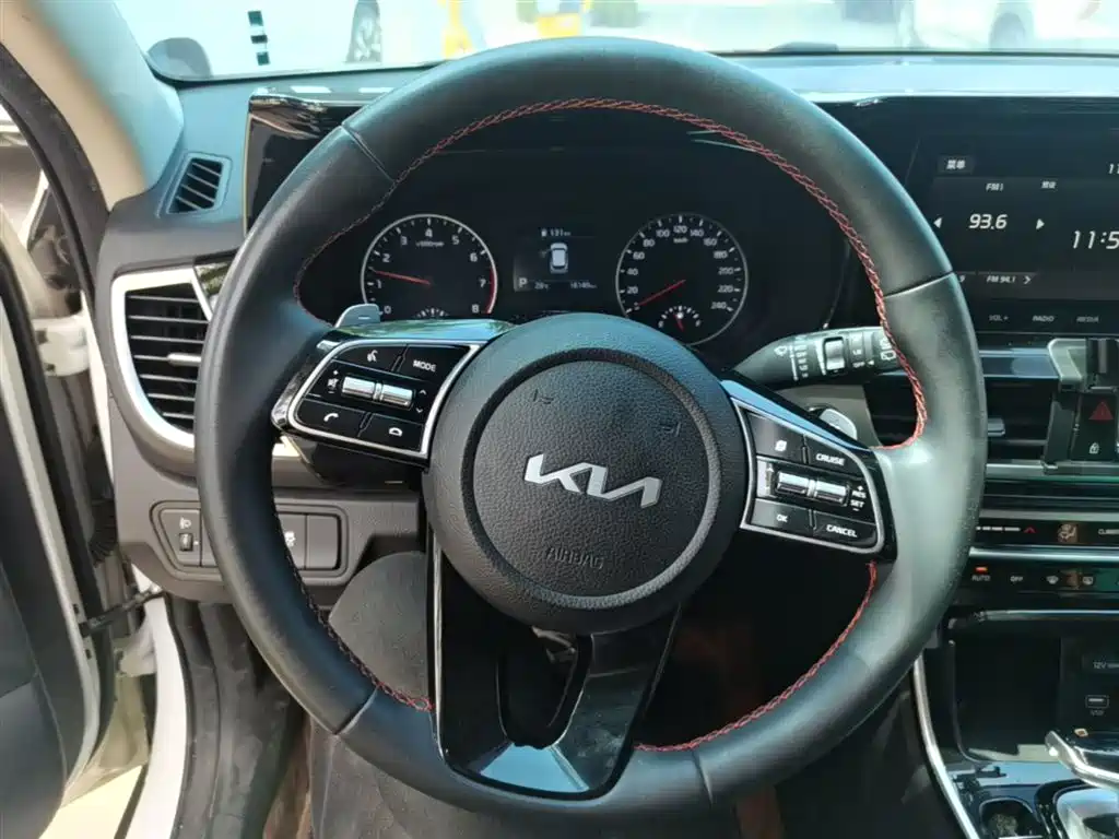 Kia KX3 2023 — фото 3