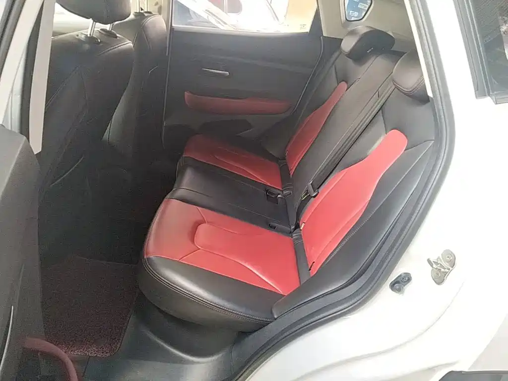 Haval H2s 2018 — фото 17