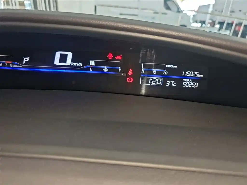 Honda Jade 2016 — фото 12