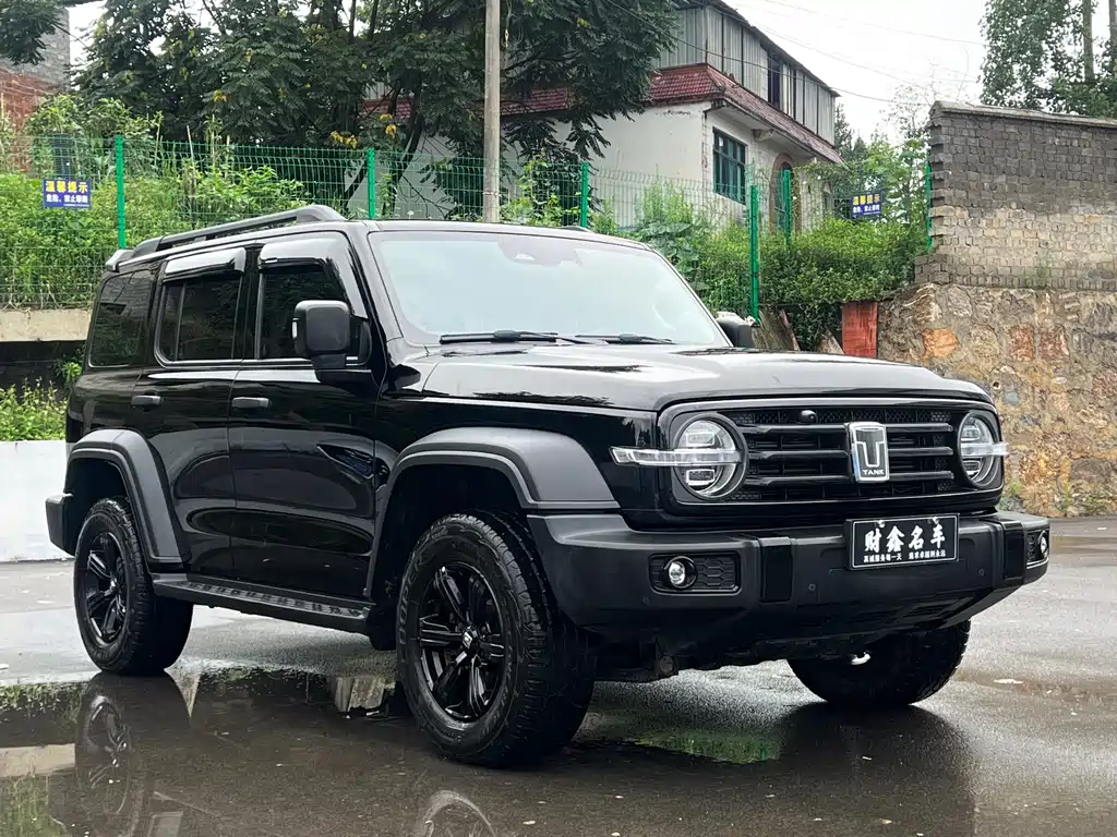 Tank 300 2021