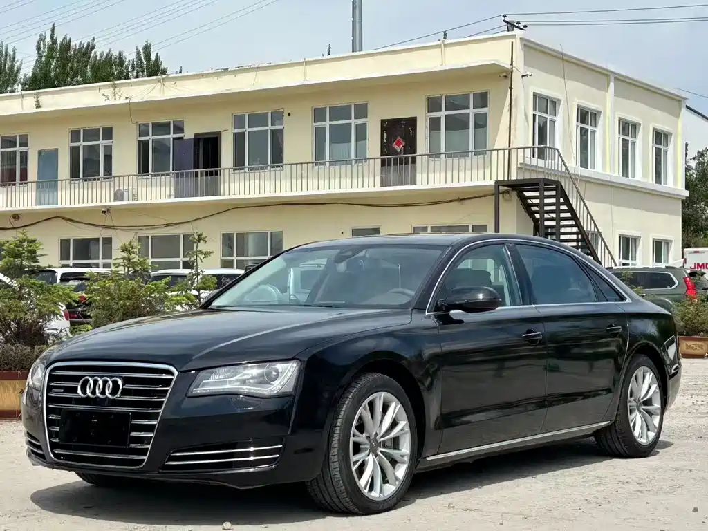 Audi A8 2013