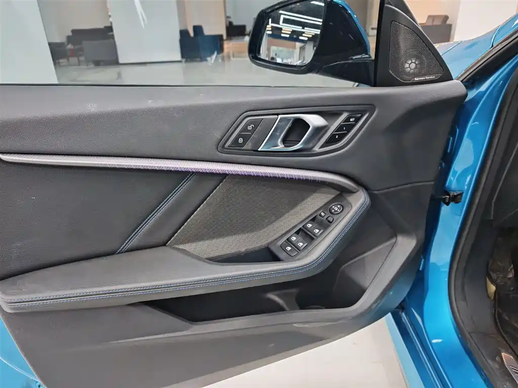 BMW 2 Series 2023 — фото 11