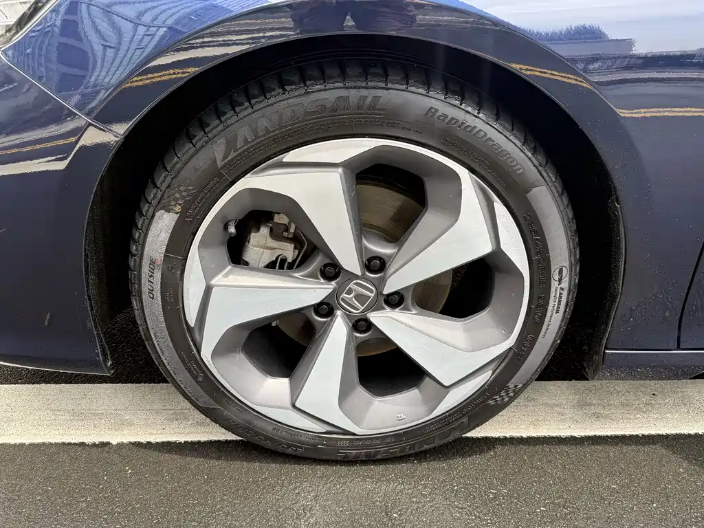 Honda Inspire 2020 — фото 13