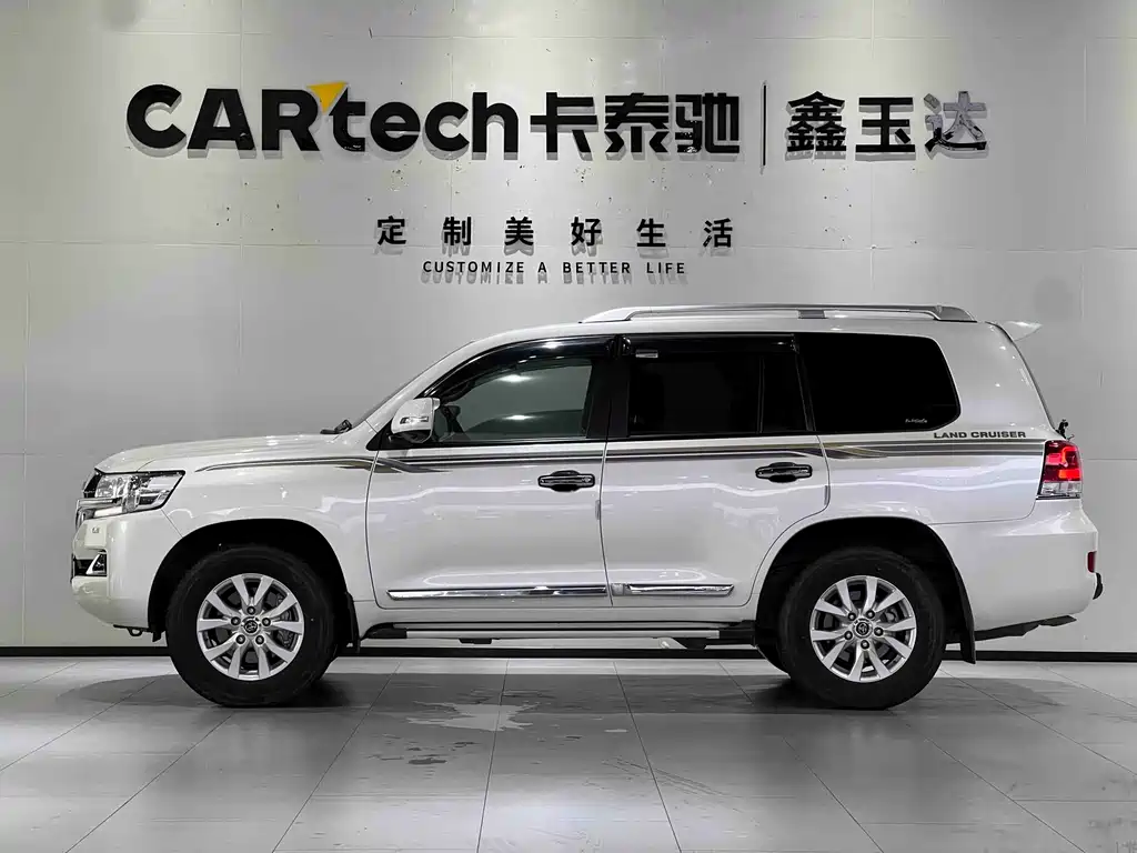 Toyota Land Cruiser 2020 — фото 4