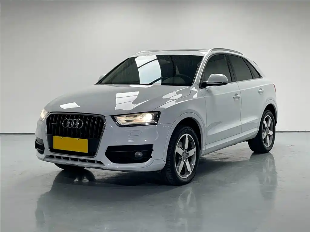 Audi Q3 2013 — фото 1