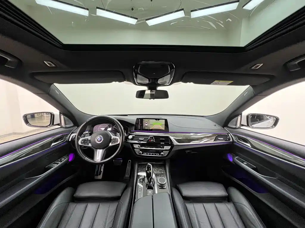 BMW 6 Series GT 2019 — фото 12