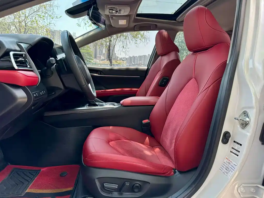 Toyota Camry 2021