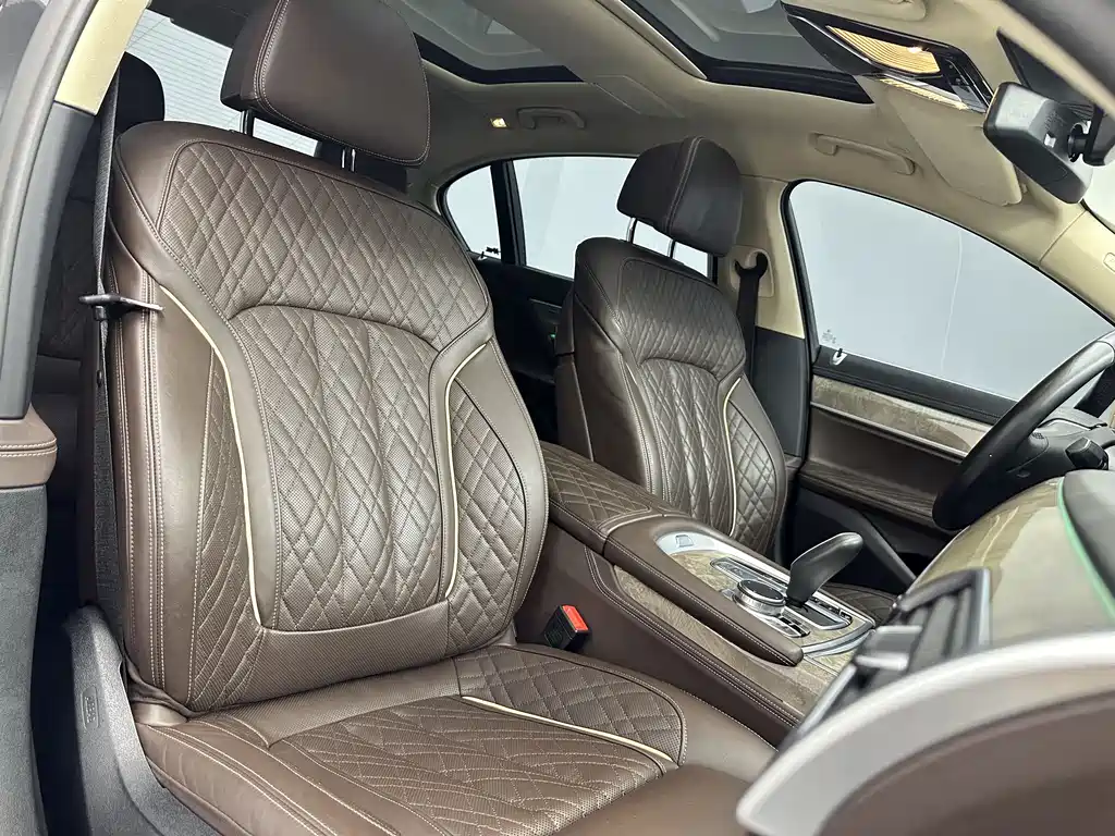 BMW 7 Series 2020 — фото 17