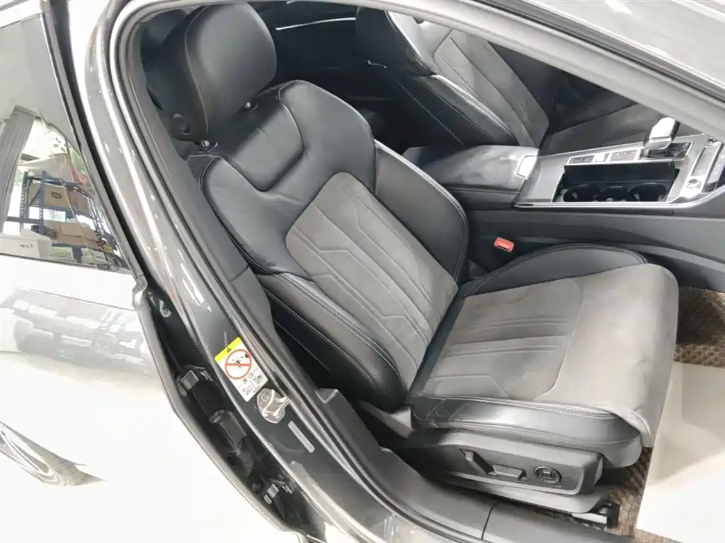 Audi A6L 2022 — фото 25