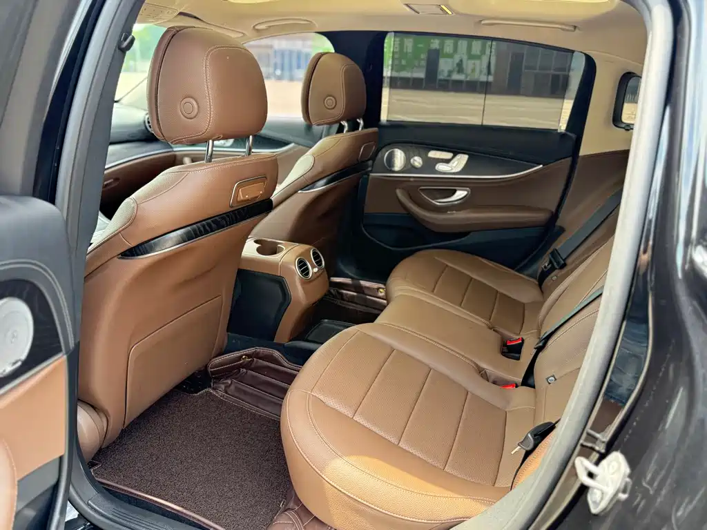 Mercedes-Benz E-Class 2018
