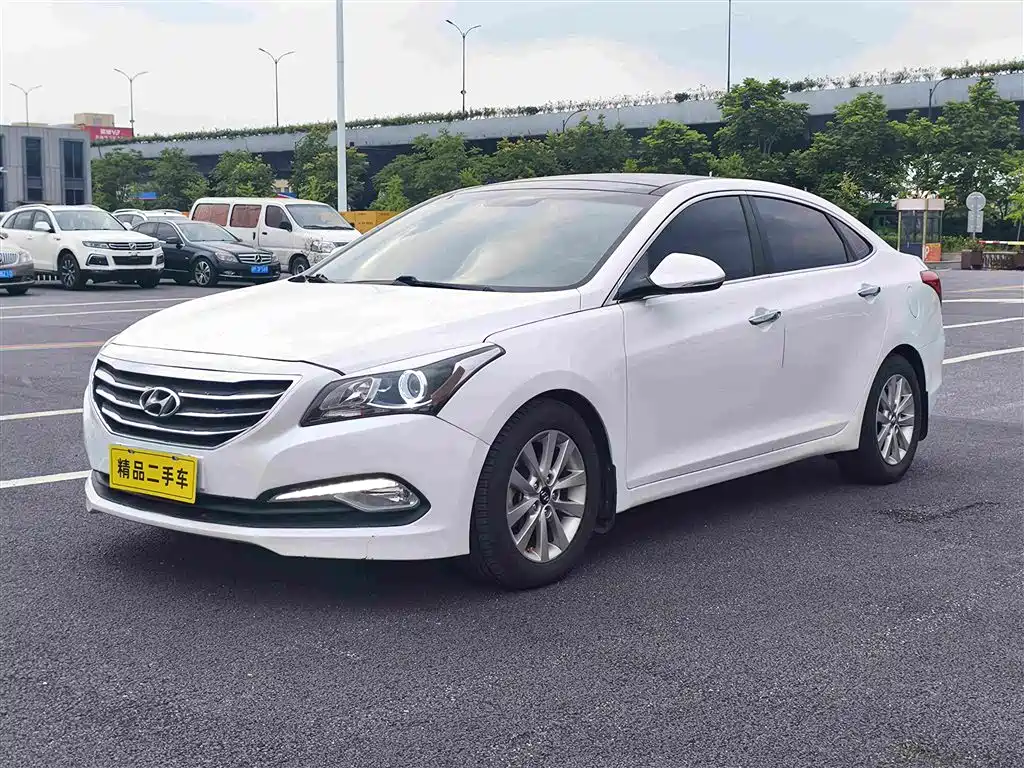 Hyundai Mistra 2015