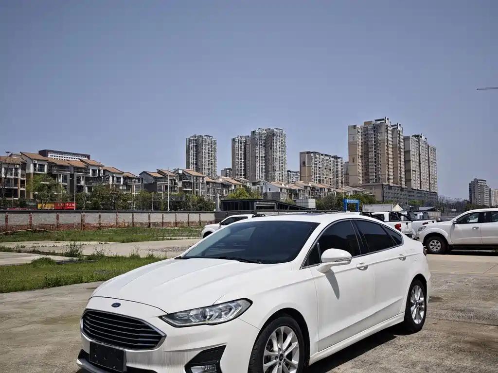 Ford Mondeo 2021 — фото 1