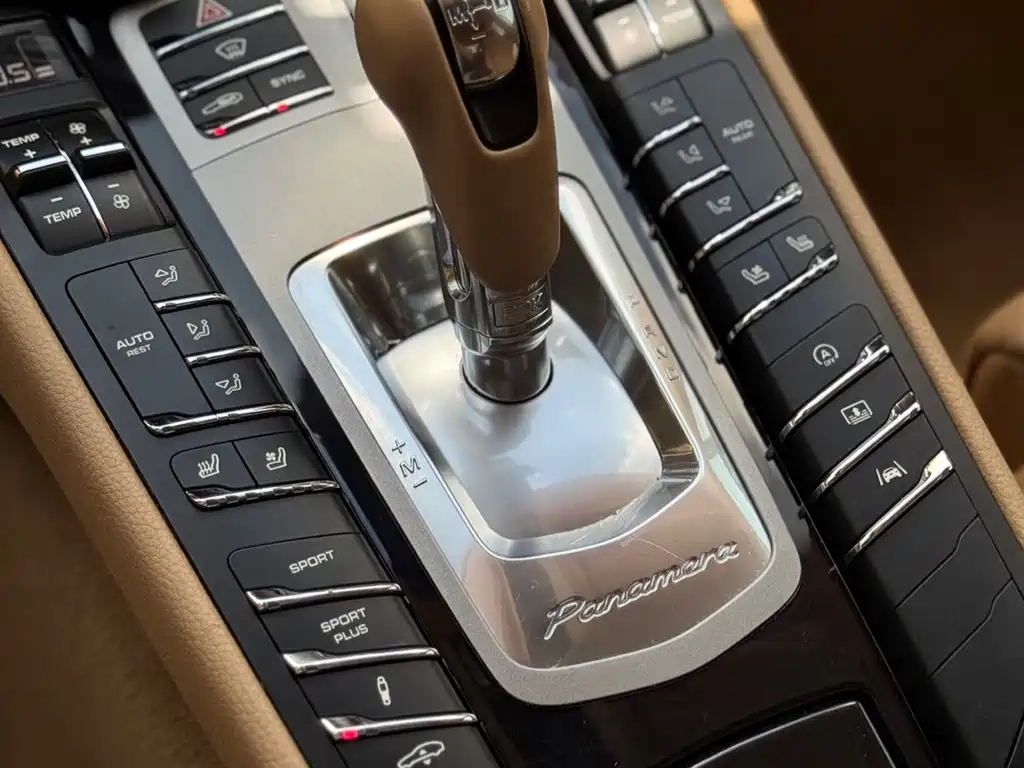 Porsche Panamera 2014 — фото 16
