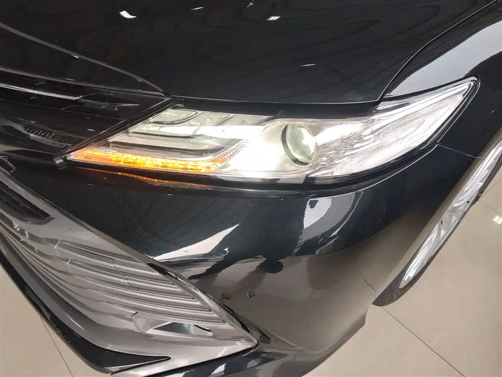 Toyota Camry 2021 — фото 24