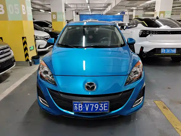 Mazda 3 Xingcheng 2013