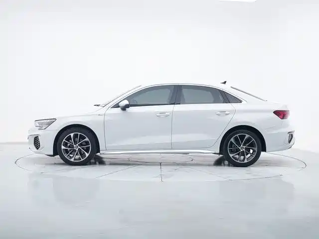 Audi A3 2022 — фото 6