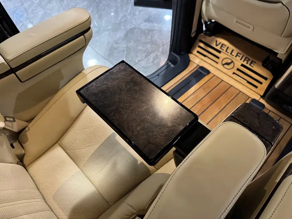 Toyota Vellfire 2020 — фото 9