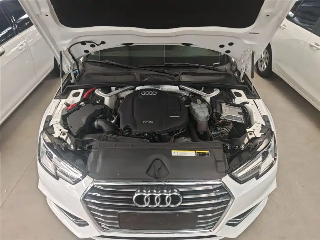 Audi A4L 2019 — фото 20