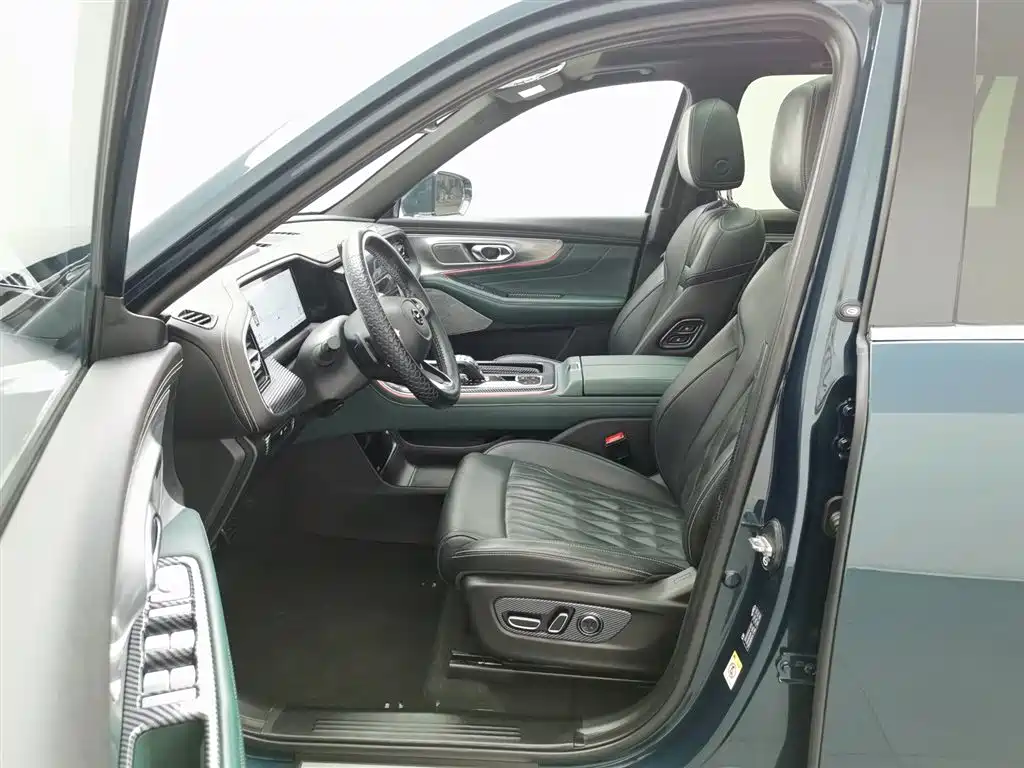 GAC Motor Trumpchi GS8 2021 — фото 10