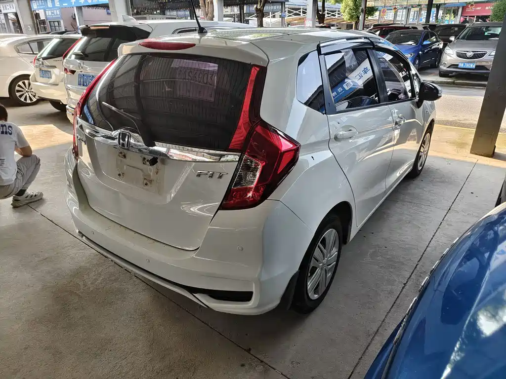 Honda Fit 2018 — фото 12