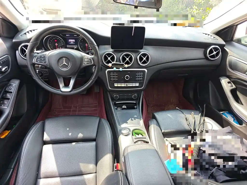 Mercedes-Benz GLA 2018 — фото 13