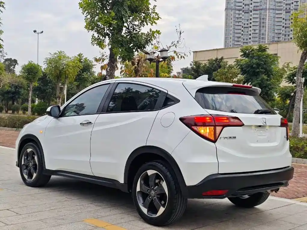 Honda Vezel 2018 — фото 8