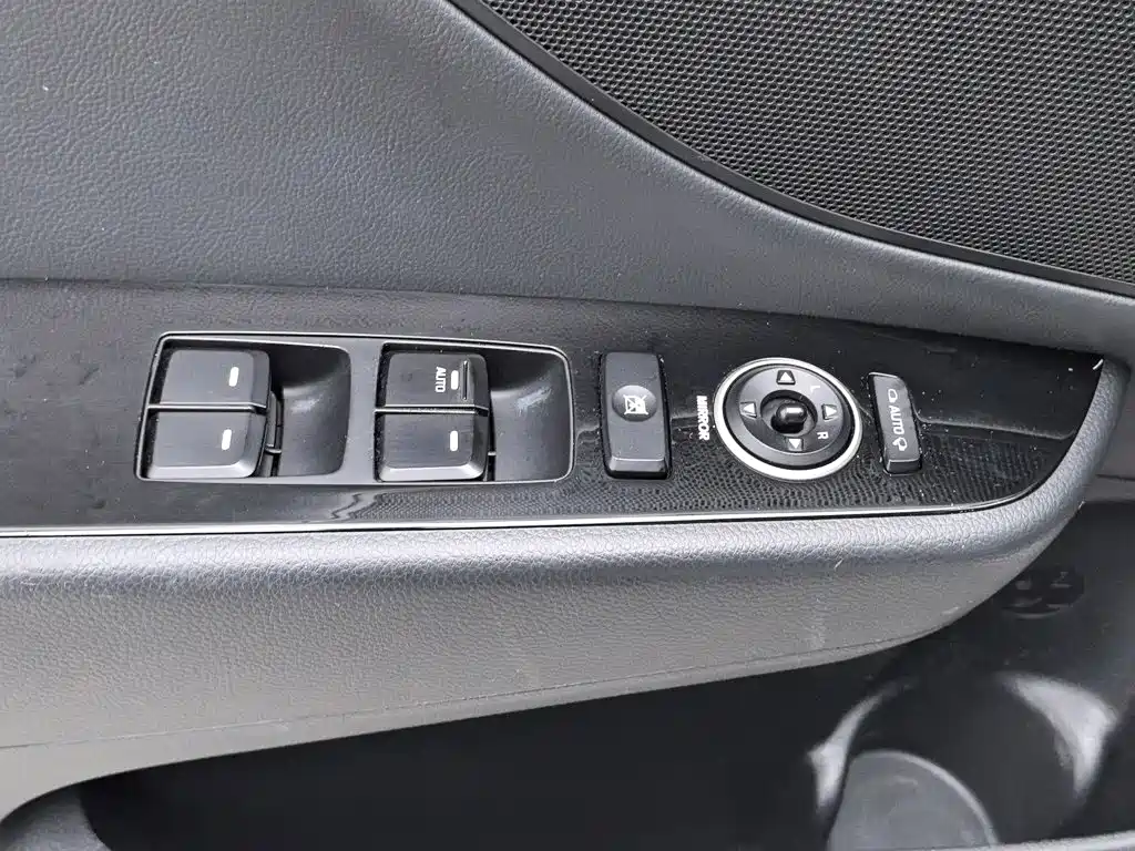 Hyundai Mistra 2016 — фото 9