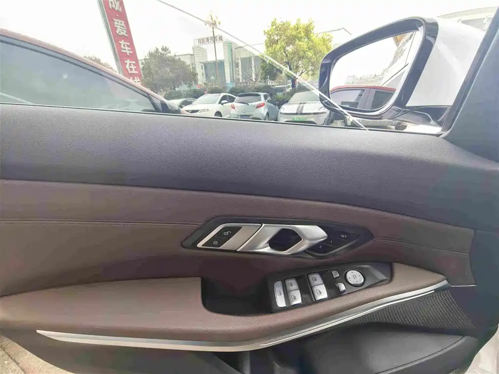 BMW i3 2023 — фото 10
