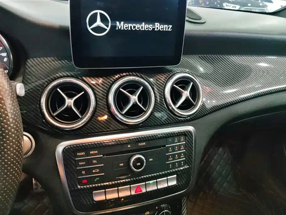 Mercedes-Benz CLA 2017 — фото 13
