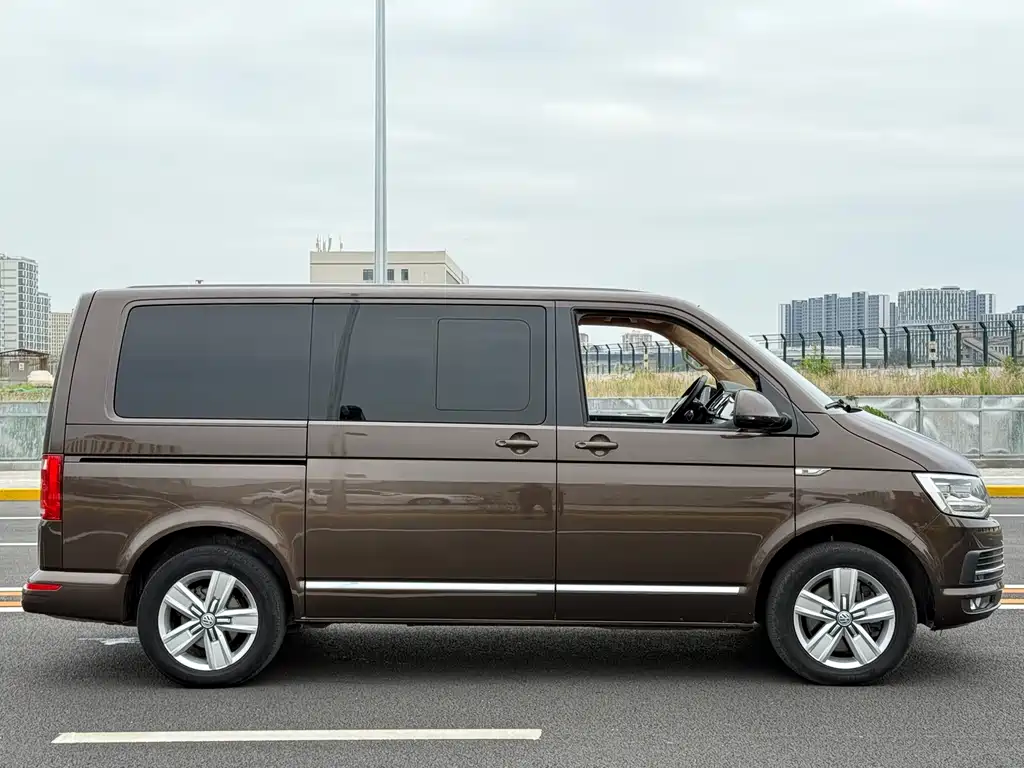 Volkswagen Multivan 2016 — фото 4