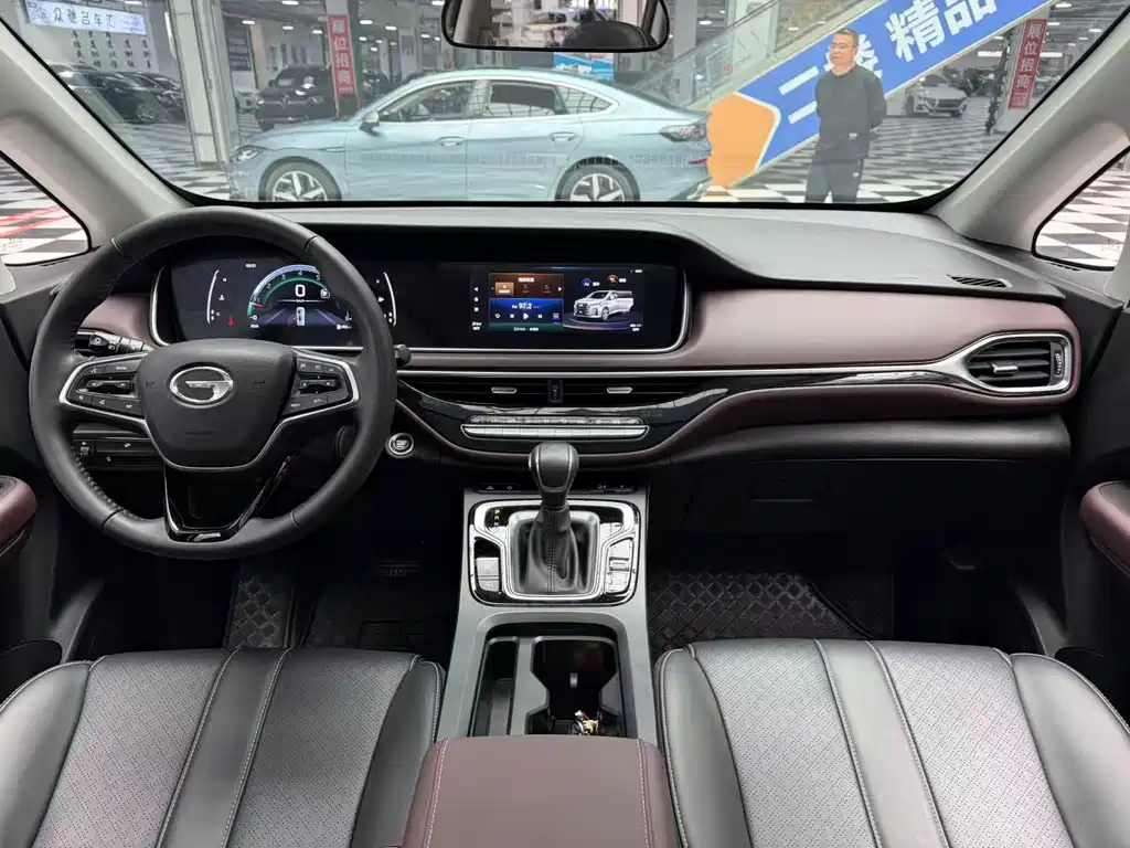 GAC Motor Trumpchi M6 2021 — фото 11