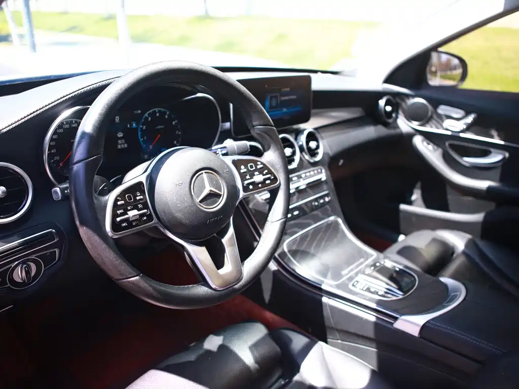 Mercedes-Benz C-Class 2019 — фото 9