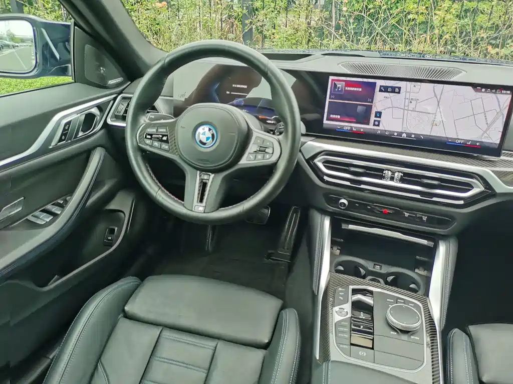 BMW i4 2024 — фото 20