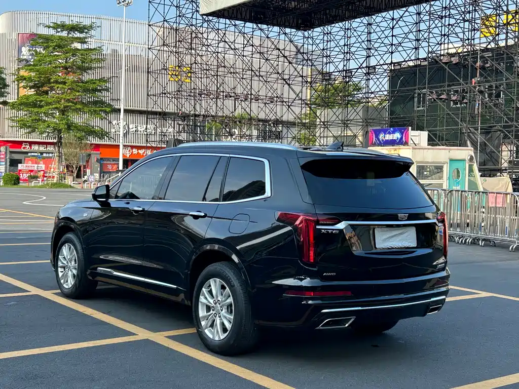 Cadillac XT6 2020 — фото 5