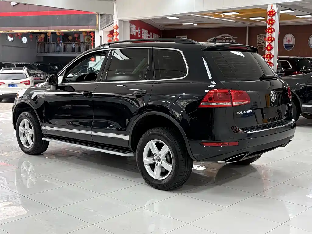 Volkswagen Touareg 2015