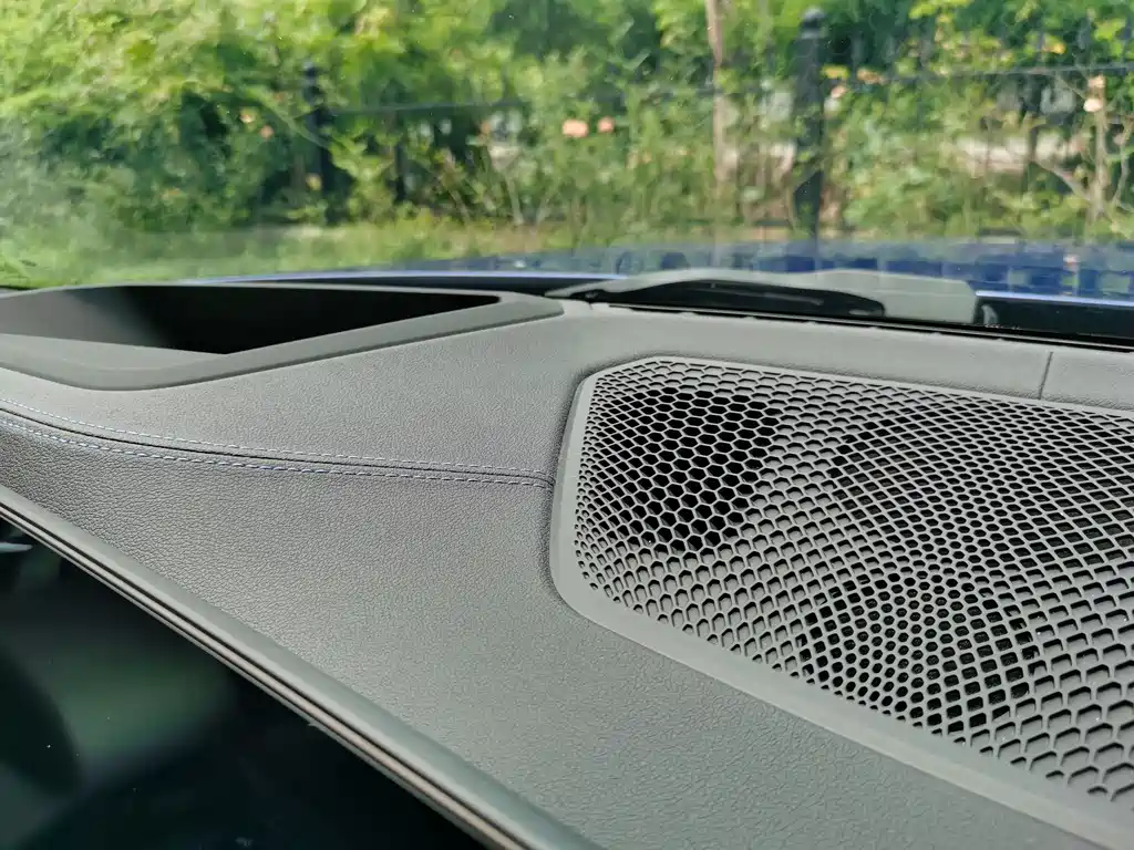 BMW i4 2024 — фото 25