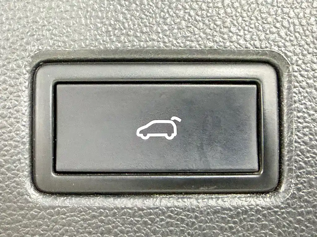 Volkswagen Touran 2022 — фото 21
