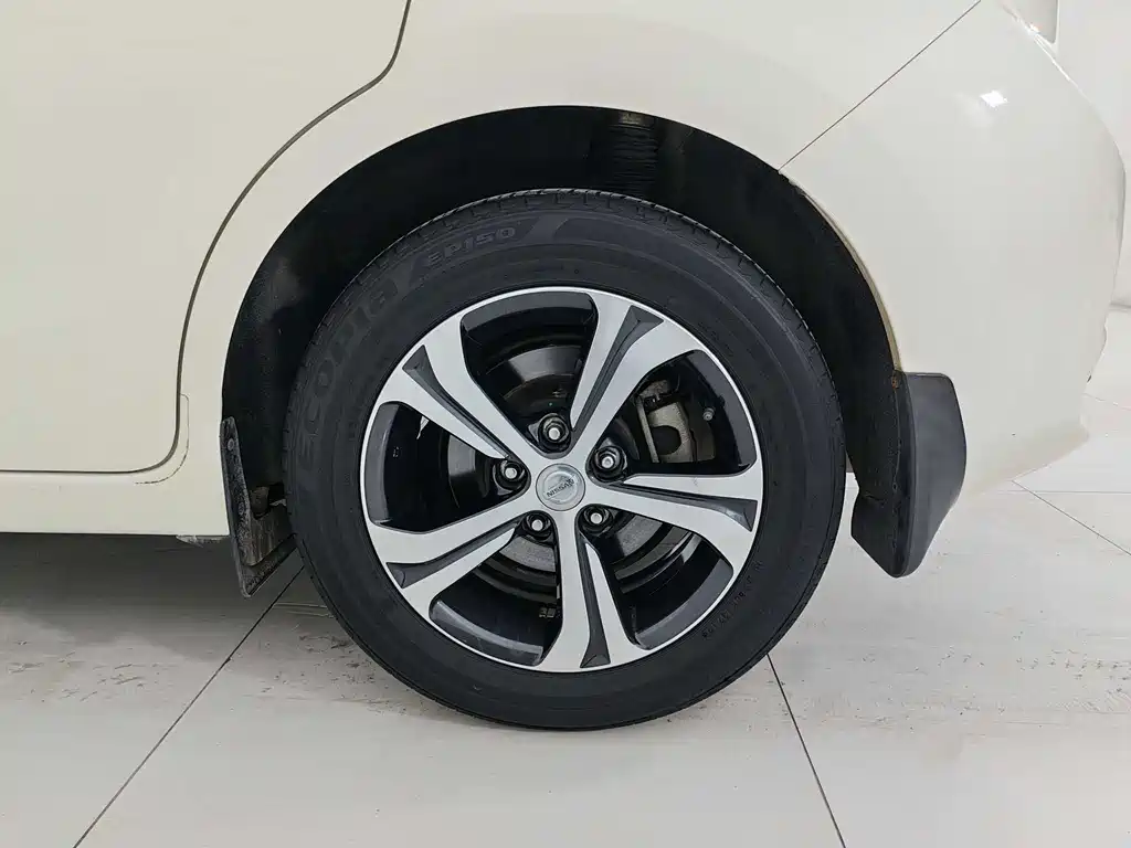Nissan Tiida 2019 — фото 22