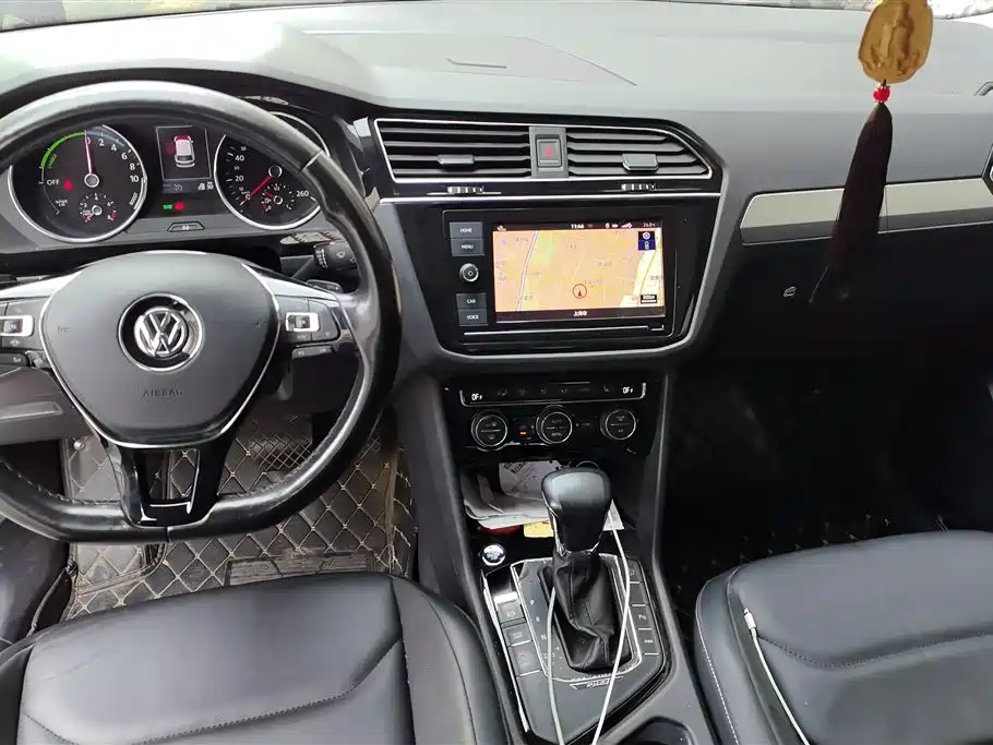 Volkswagen Tiguan L PHEV 2019 — фото 12
