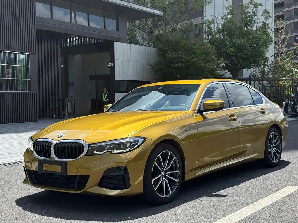 BMW 3 Series 2020 — фото 1