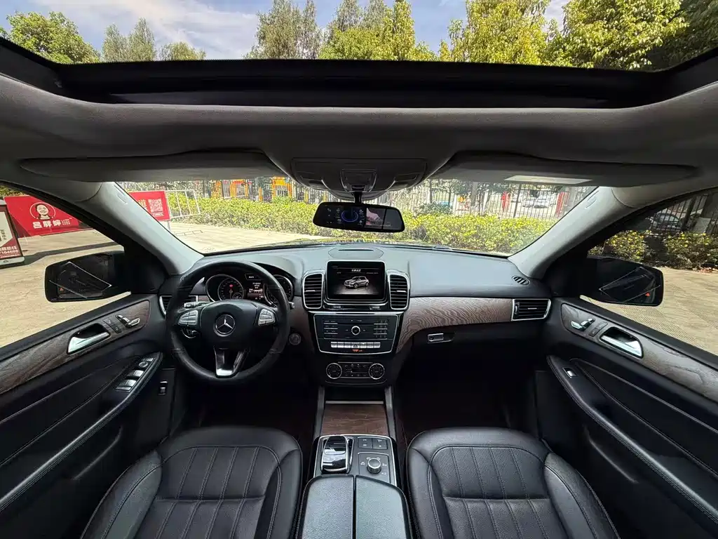 Mercedes-Benz GLE 2015 — фото 22