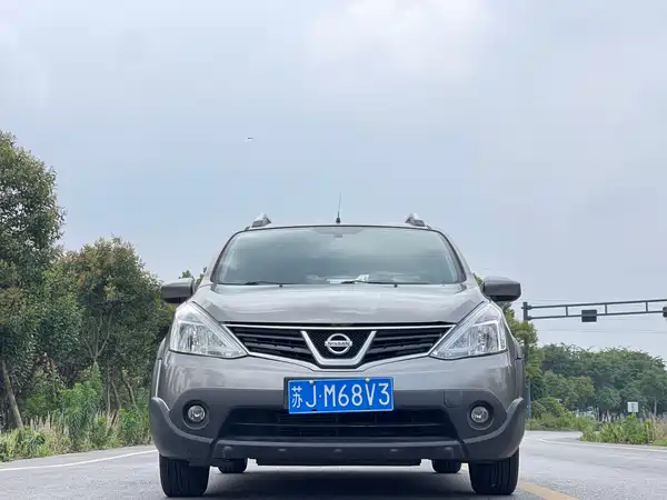 Nissan Livina 2013