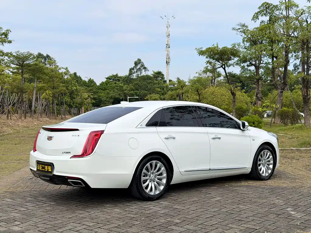 Cadillac XTS 2019 — фото 13