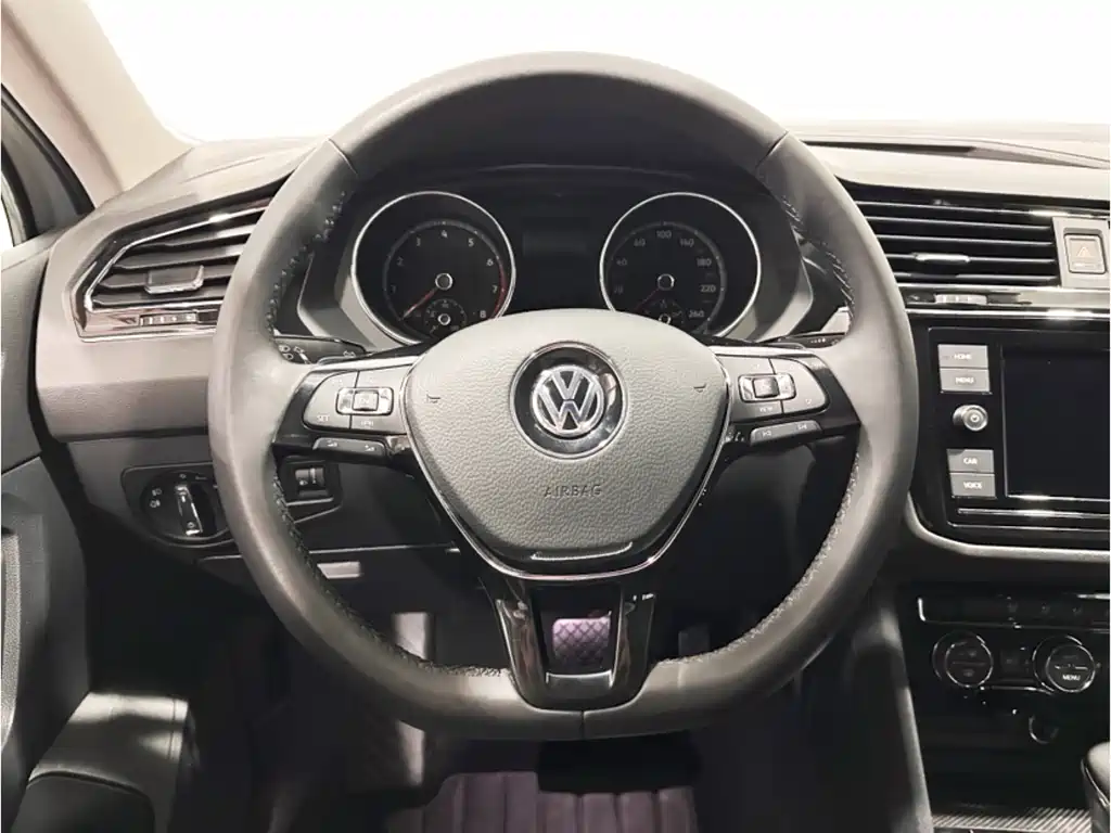 Volkswagen Tiguan L 2018 — фото 9