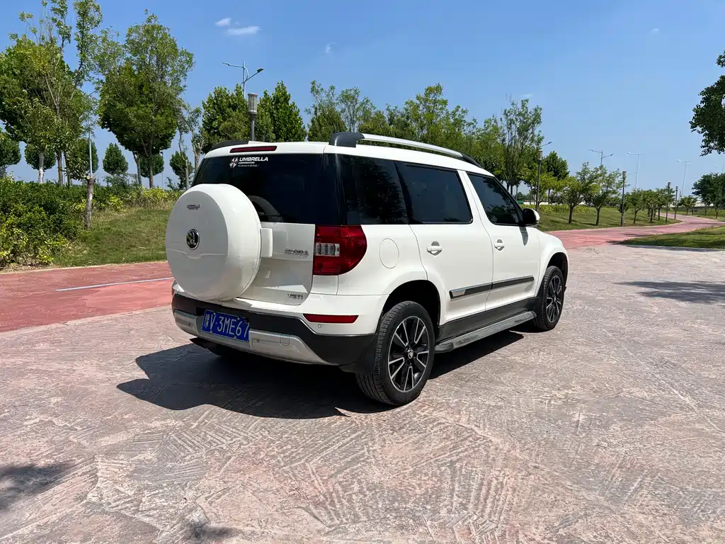 Skoda Yeti 2015 — фото 6